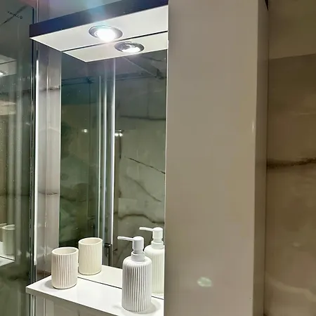 Vidolux - Free Garage And Fast Wifi * Ni